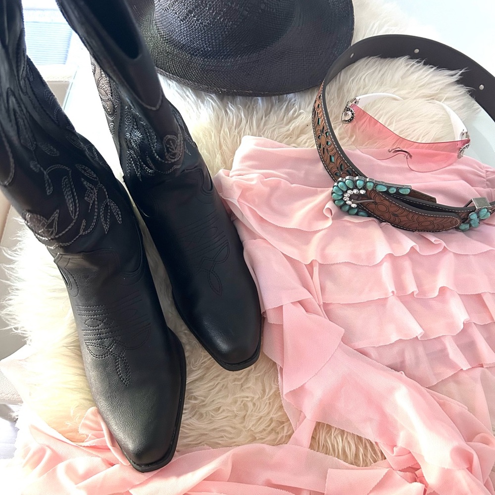 Black Cowboy Boots